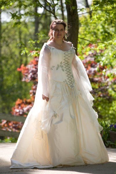 vestidos-de-novia-medievales-78_6 Средновековни сватбени рокли