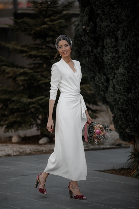 blanco-vestidos-2023-35_7 Бели рокли 2023