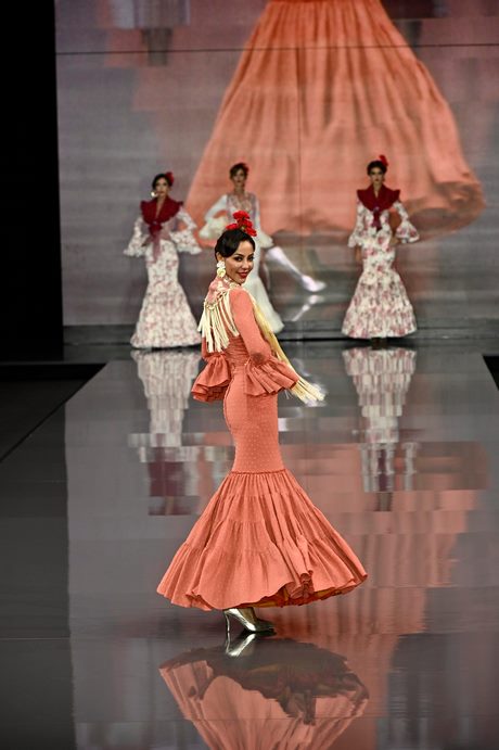 desfile-de-trajes-de-flamenca-2023-02_11 Парад на фламенко костюми 2023