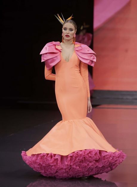 desfile-de-trajes-de-flamenca-2023-02_19 Парад на фламенко костюми 2023