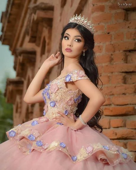 fotos-de-vestidos-de-quinceaneras-2023-27_10 Снимки на буйни рокли 2023