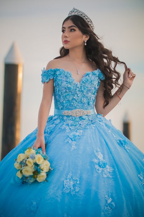 imagenes-de-vestidos-de-15-anos-de-2023-52 Снимки на рокли за 15-годишно момиче 2023