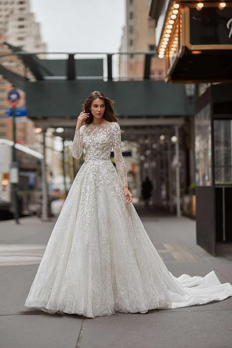 mejor-vestido-de-novia-2023-13_16 Най-добрата сватбена рокля на 2023 година