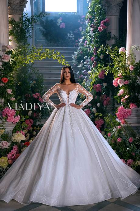 mejor-vestido-de-novia-2023-13_18 Най-добрата сватбена рокля на 2023 година
