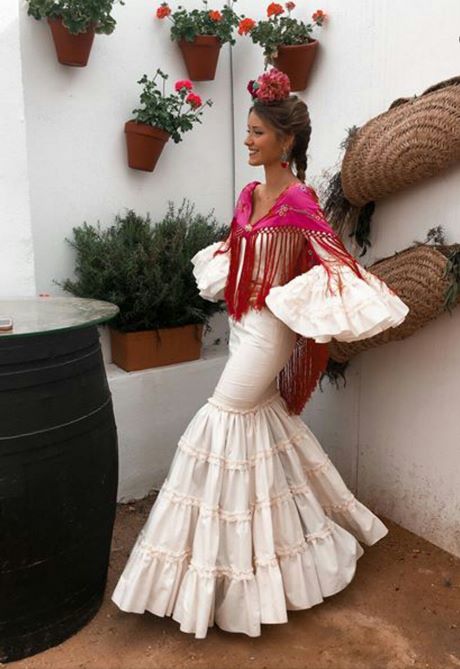 moda-de-trajes-de-flamenca-2023-45_11 Мода за костюми на фламенко 2023