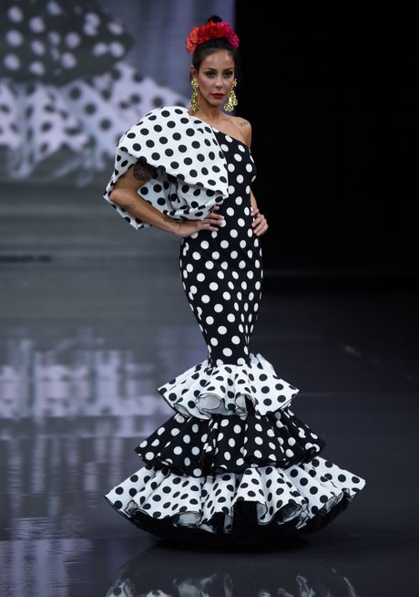 moda-de-trajes-de-flamenca-2023-45_12 Мода за костюми на фламенко 2023