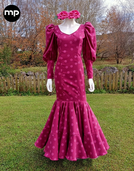 moda-de-trajes-de-flamenca-2023-45_15 Мода за костюми на фламенко 2023