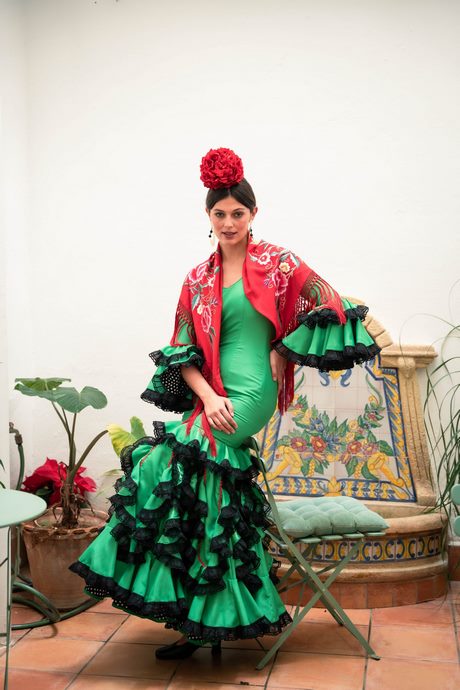 moda-de-trajes-de-flamenca-2023-45_9 Мода за костюми на фламенко 2023