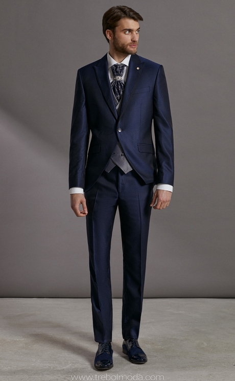 tendencias-trajes-novio-2023-15_11 Модни тоалети за младоженеца 2023