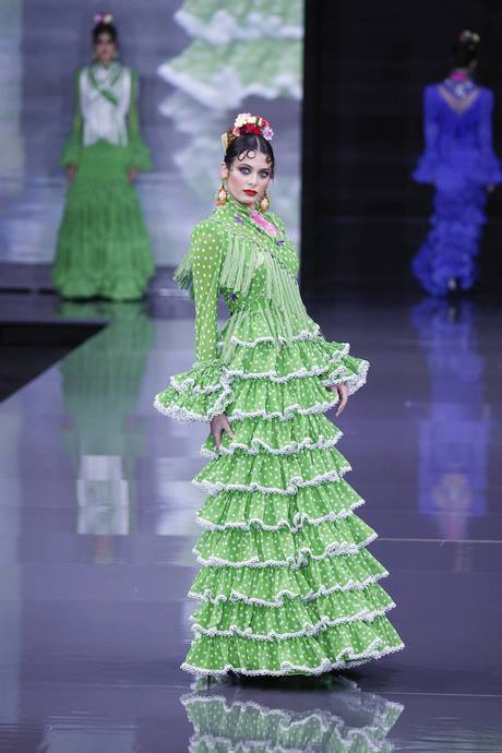 trajes-de-flamenca-2023-pilar-vera-32_13 Фламенко костюми от 2023 г. от Пилар вера