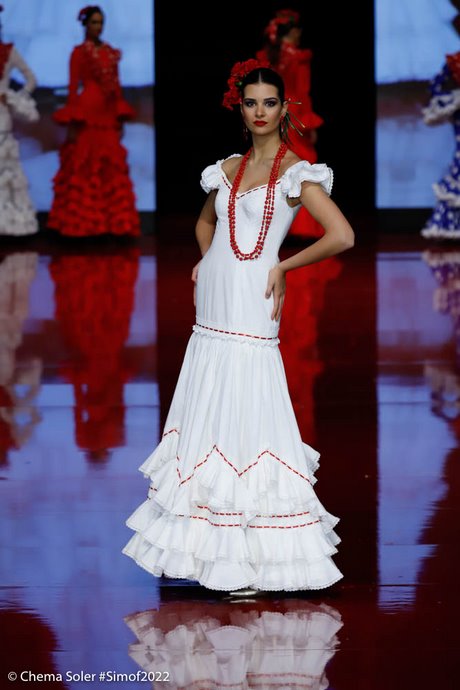 trajes-de-flamenca-2023-pilar-vera-32_2 Фламенко костюми от 2023 г. от Пилар вера