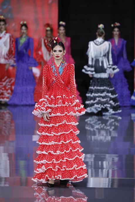 trajes-de-flamenca-2023-pilar-vera-32_3 Фламенко костюми от 2023 г. от Пилар вера