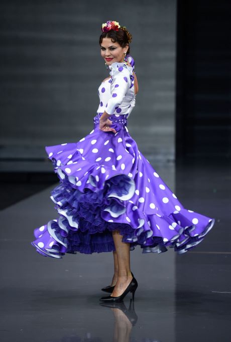 trajes-de-flamenca-2023-pilar-vera-32_7 Фламенко костюми от 2023 г. от Пилар вера