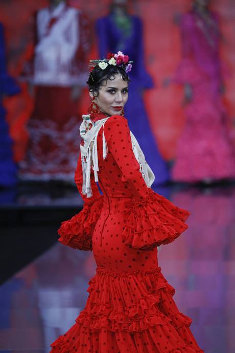 trajes-de-flamenca-2023-pilar-vera-32_9 Фламенко костюми от 2023 г. от Пилар вера