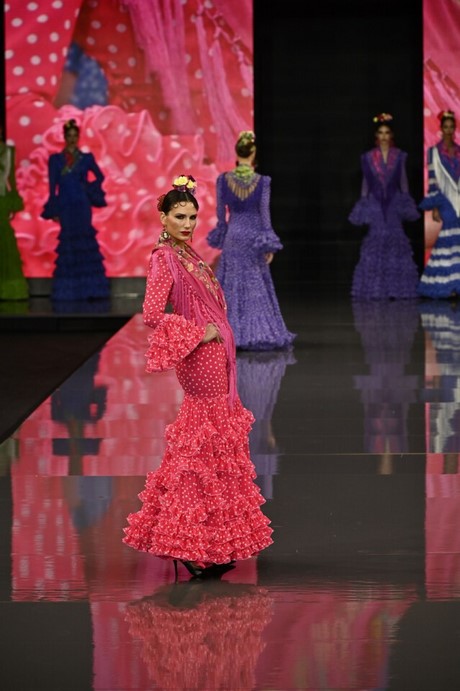 trajes-de-flamenca-pilar-vera-2023-98 Фламенко костюми на Пилар вера 2023