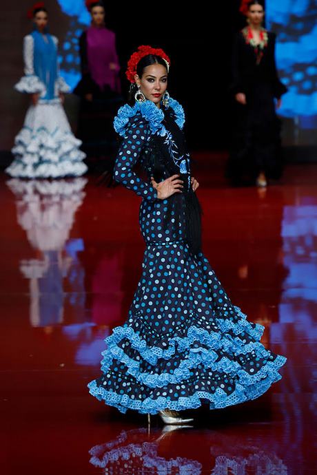 trajes-de-flamenca-pilar-vera-2023-98_9 Фламенко костюми на Пилар вера 2023