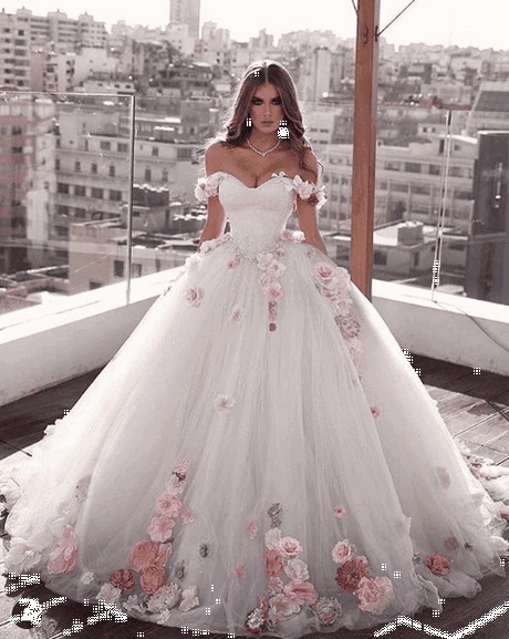 vestidos-de-novia-de-carolina-herrera-2023-45 2023 сватбени рокли на Каролина Ерера