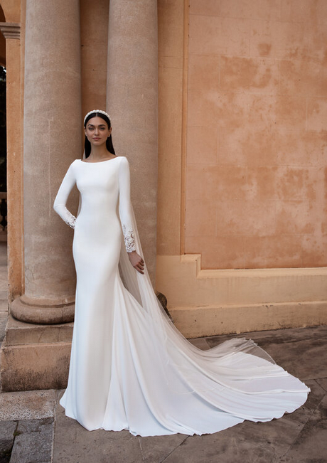 vestidos-de-novia-sencillos-y-elegantes-2023-80 Прости и елегантни сватбени рокли 2023
