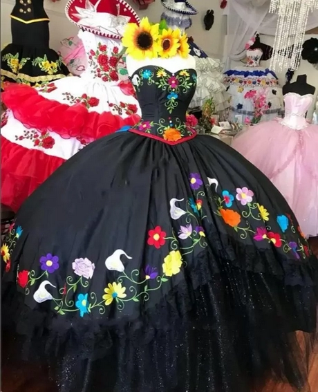 vestidos-de-xv-anos-de-2023-32_2 Рокли за петнадесета година 2023