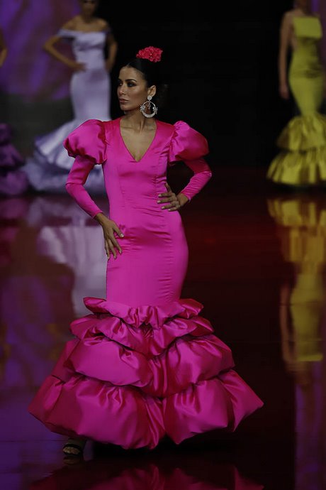 colores-de-moda-en-trajes-de-flamenca-2022-62_3 Модни цветове във фламенко костюми 2022