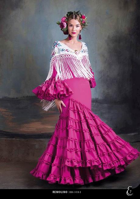 colores-de-moda-en-trajes-de-flamenca-2022-62_9 Модни цветове във фламенко костюми 2022