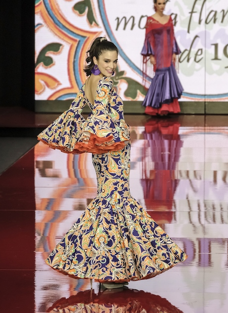 lina-trajes-de-flamenca-2022-58_10 Лина фламенко костюми 2022