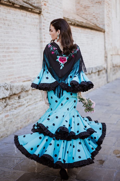 lina-trajes-de-flamenca-2022-58_12 Лина фламенко костюми 2022