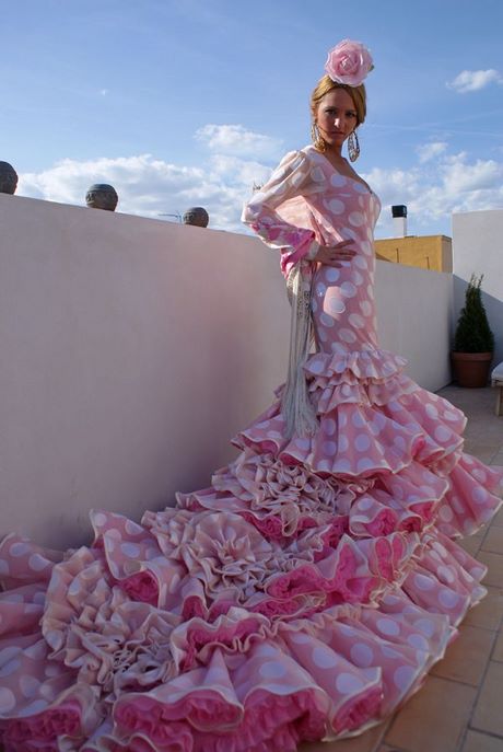 lina-trajes-de-flamenca-2022-58_13 Лина фламенко костюми 2022
