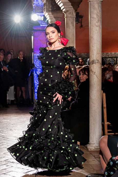 lina-trajes-de-flamenca-2022-58_16 Лина фламенко костюми 2022