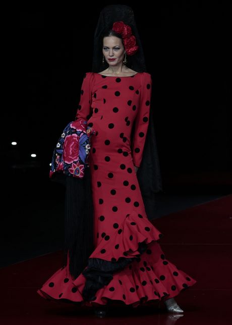 maricruz-trajes-de-flamenca-2022-25_11 ~ Фламенко костюми 2022