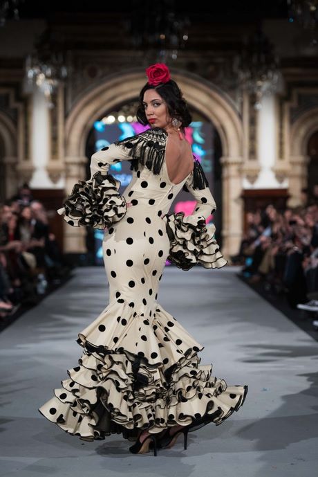 tendencia-moda-flamenca-2022-21_4 Тенденция мода фламинго 2022