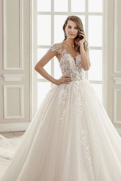tendencias-de-vestidos-de-novia-2022-23_10 Тенденции за сватбени рокли 2022