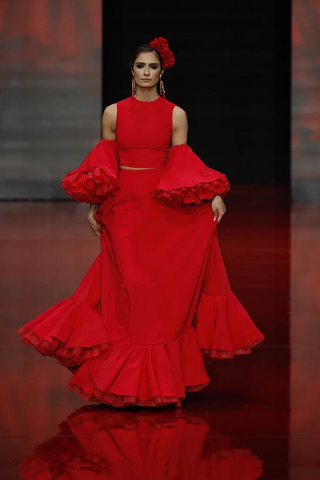 tendencias-trajes-flamenca-2022-59_12 Тенденции фламенко костюми 2022