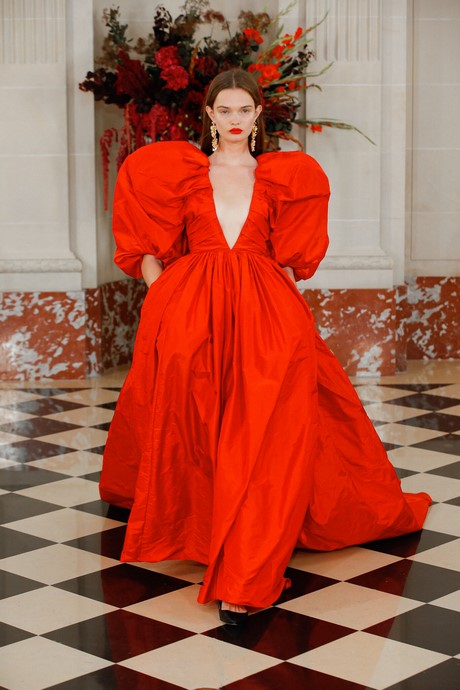 Червени коктейлни рокли 2022