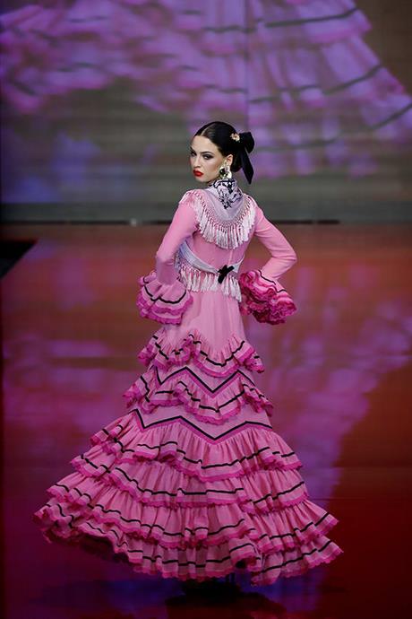 vestidos-de-flamenca-simof-2022-58_10 Фламенко рокли 3022