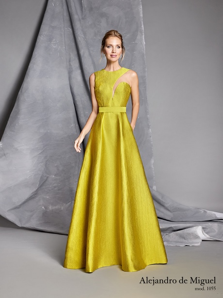 vestidos-largos-de-noche-elegantes-2022-66_4 Елегантни дълги вечерни рокли 2022