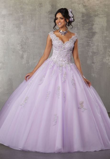 vestidos-para-fiestas-de-15-anos-2022-41_2 Парти рокли 15 години 2022