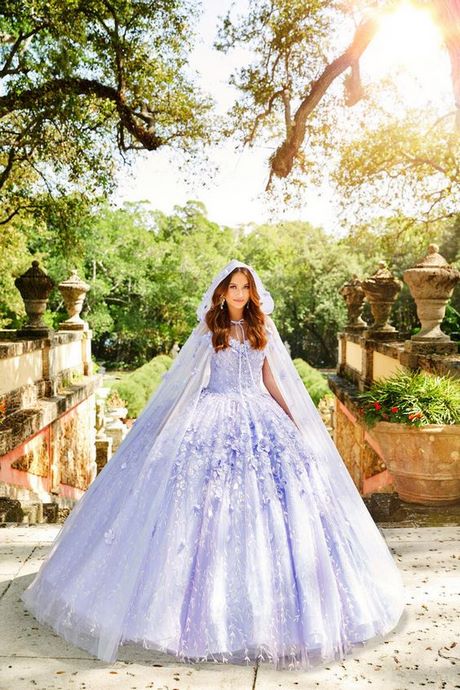 vestidos-para-fiestas-de-15-anos-2022-41_8 Парти рокли 15 години 2022