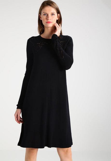 vestido-negro-de-punto-58_7 Черна плетена рокля