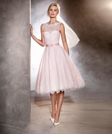 vestidos-boda-por-el-civil-75_5 Сватбени рокли граждански