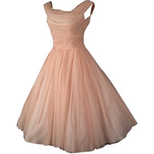 vestidos-de-fiesta-tipo-vintage-30 Реколта абитуриентски рокли