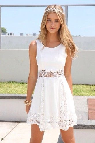 Бели плажни рокли