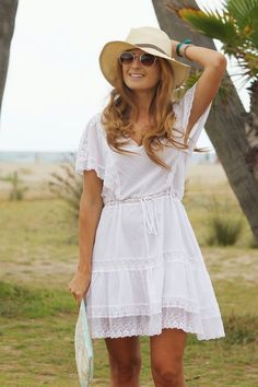vestidos-blancos-para-la-playa-97_5 Бели рокли за плажа