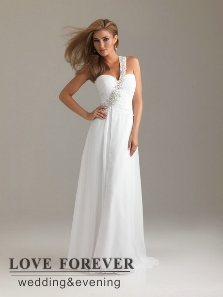 Дълги рокли в бяло