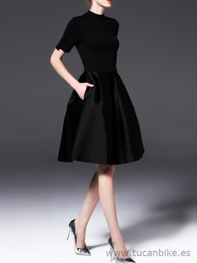 vestido-negro-con-bolsillos-45_13 Черна рокля с джобове
