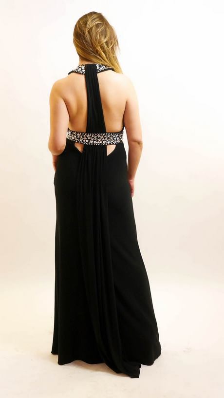 Черна рокля с кристали