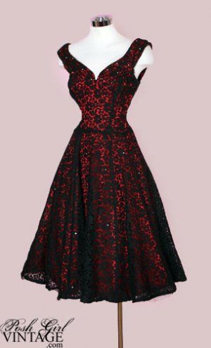 vestido-rojo-con-encaje-negro-54_10 Червена рокля с черна дантела