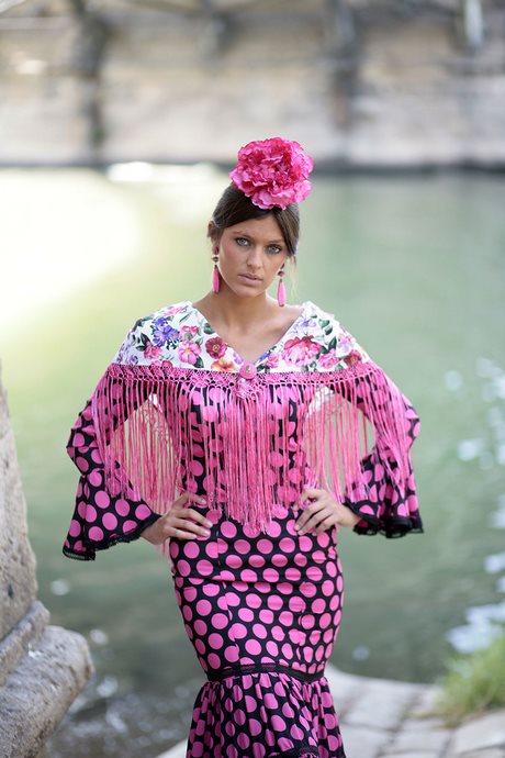 trajes-flamenca-almeria-68_3 Фламенк Алмерия костюми