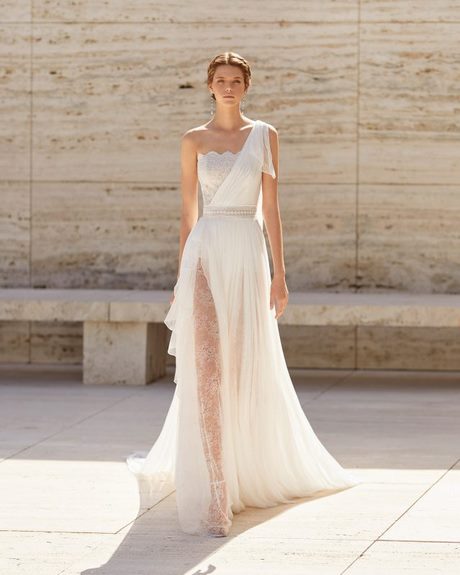 vestidos-de-novia-de-corte-romano-72_15 Сватбени рокли от римско изрязване