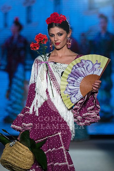 el-rocio-trajes-de-flamenca-2022-89_14 Ел рокио фламенко костюми 2022